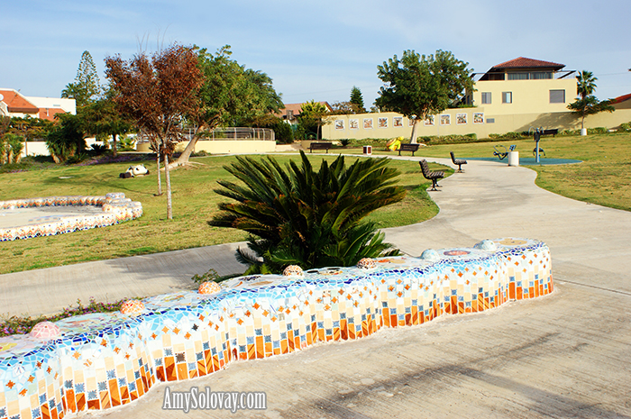 Here you can see the mosaic benches in Ashkelon's Baltimore Park.
