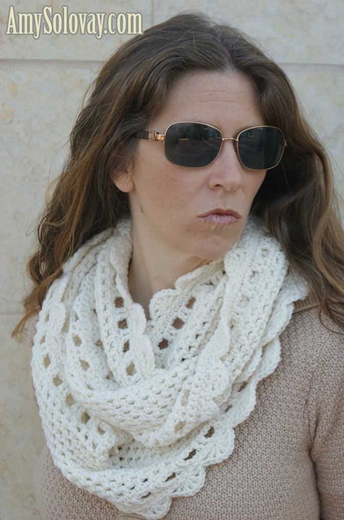 Amy Solovay Wearing the Easy Crochet Infinity Scarf; The Free Pattern Is Available From TheSpruceCrafts.com